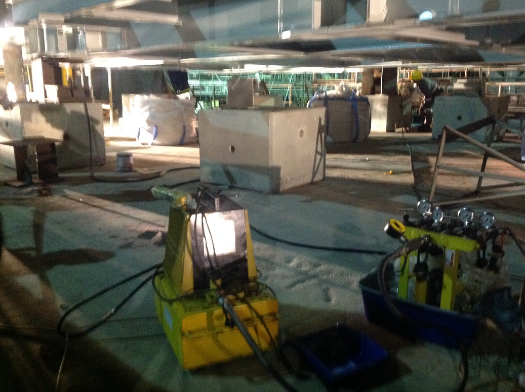 Oil & Gas 4 Oil & Gas 4